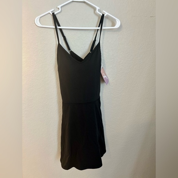 JoyLab Black Active Dress | Built-In Shelf Bra Athletic Tennis Dress Size M NWT - Picture 2 of 5